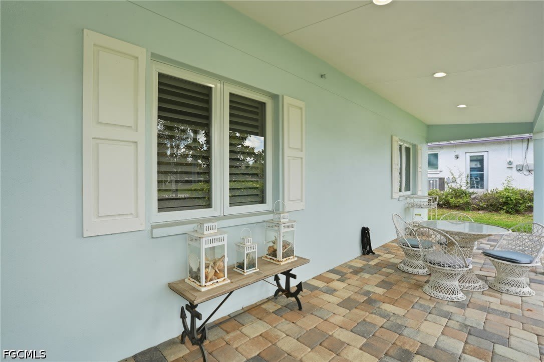 1590 Sandpiper Street – photo 4