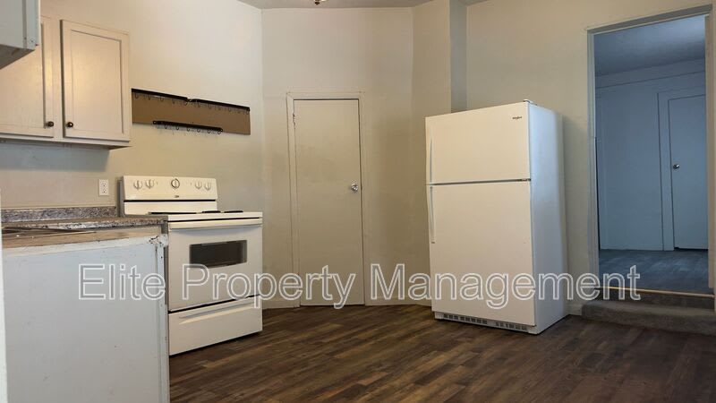 315 City Center Dr – photo 5