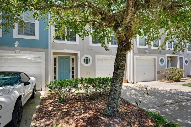 7414 Palm Hills Drive – photo 2