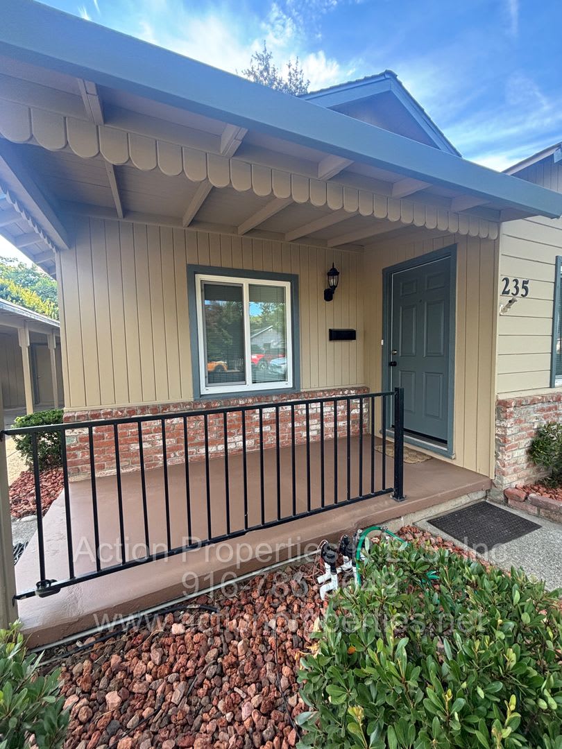 Action Properties R E S Inc Offering Central Roseville 3 Bedroom 2 Bathroom New Paint Gardner Pest Control – photo 4