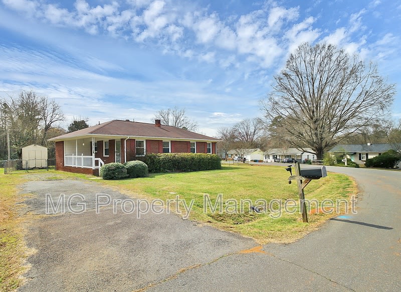243 Eden Circle – photo 2