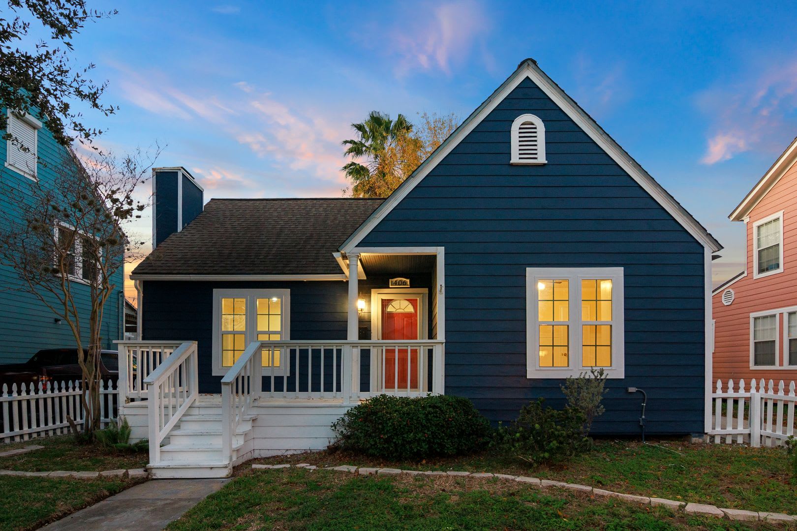 3 Bedroom 1.5 Bath Home just blocks from Ocean Drive – photo 4