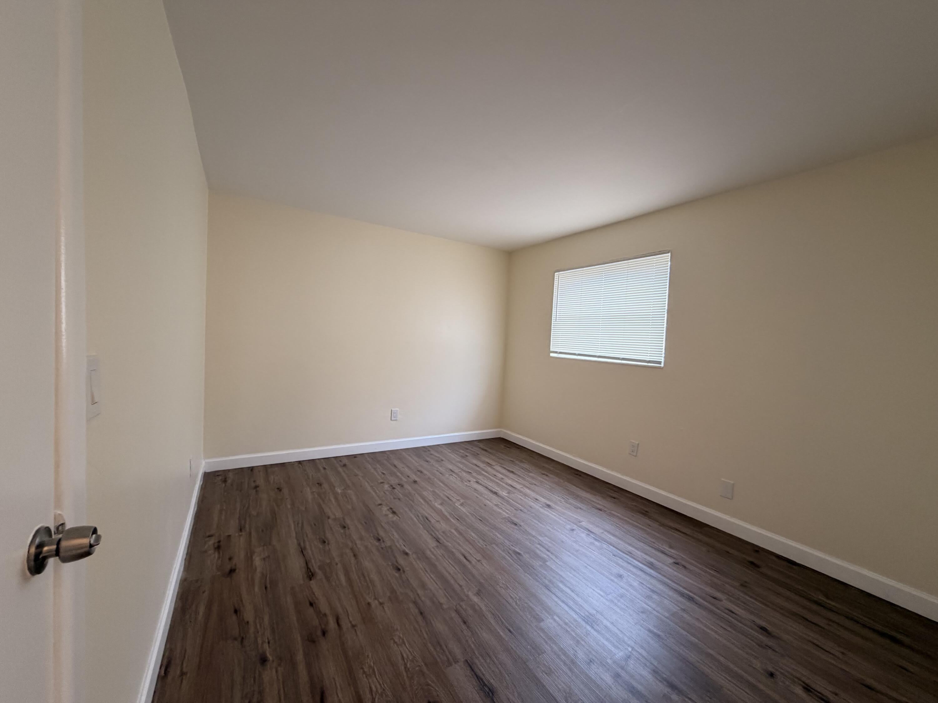 1505 Crescent Circle – photo 4