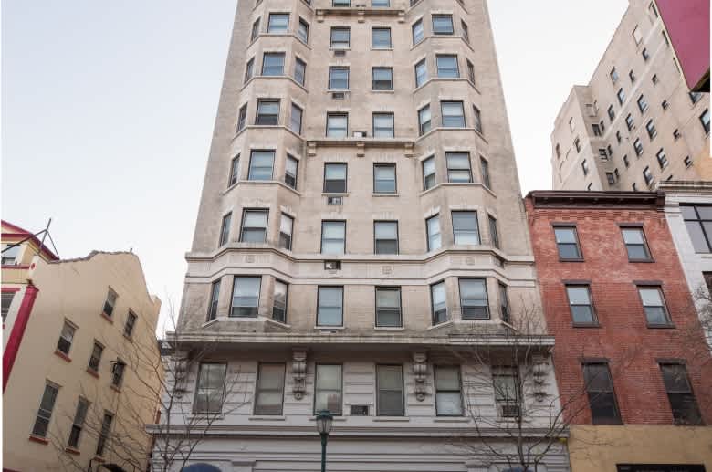 Midtown Apartments – photo 1