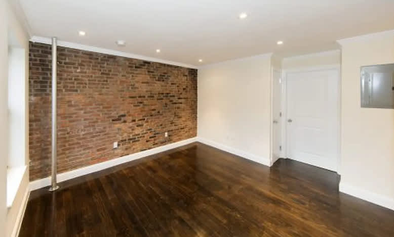 447 E 9th St – photo 3