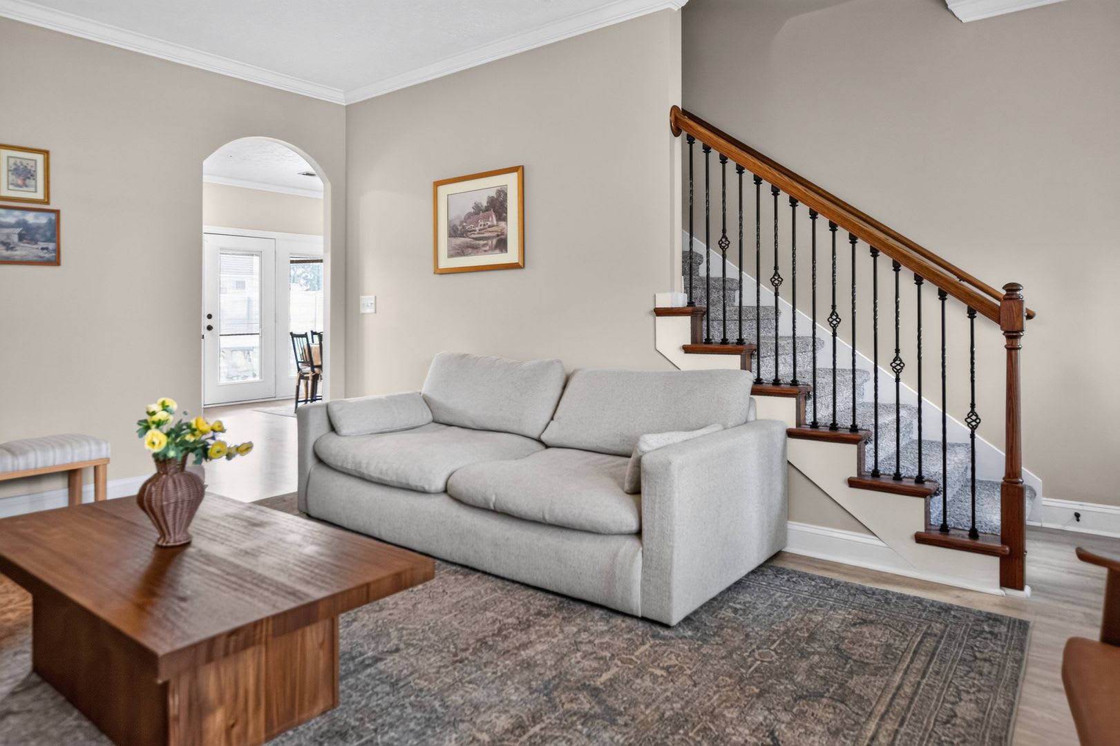 Pet Friendly Four Bedroom with Bonus! – photo 4
