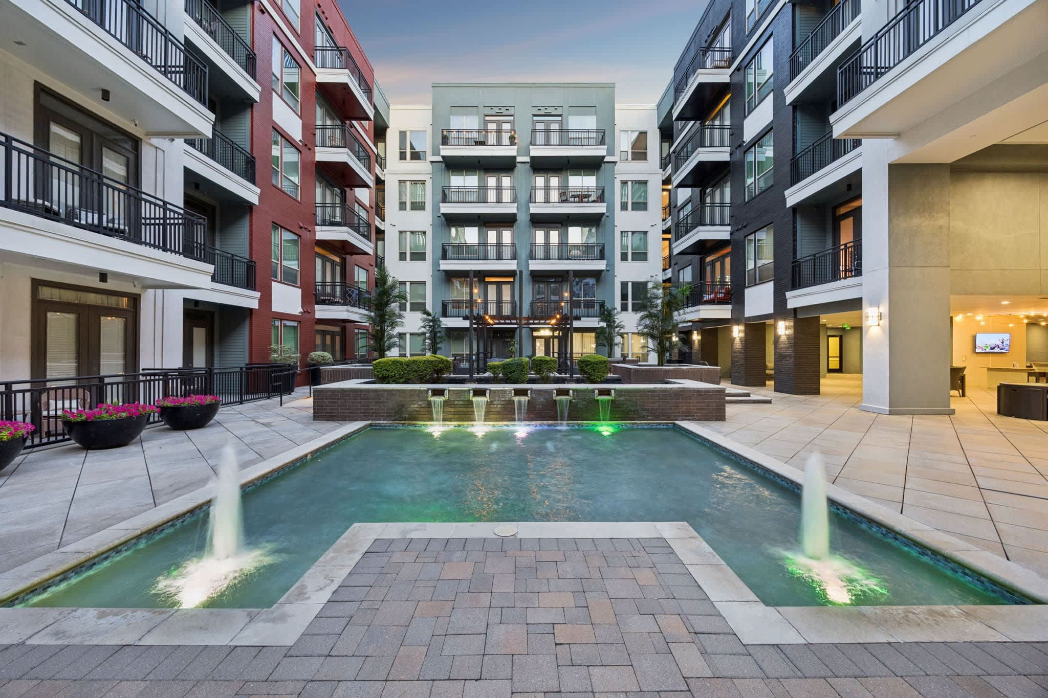 L2 Uptown – photo 4
