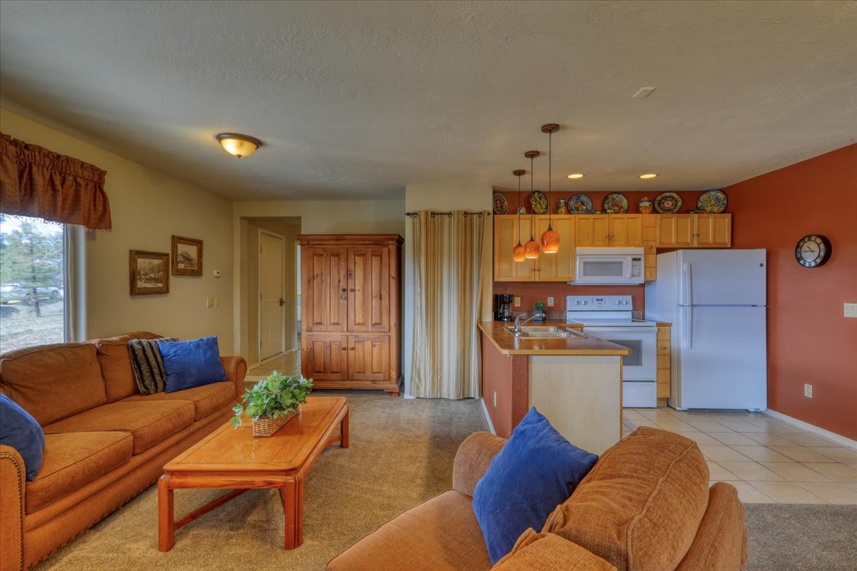 1034 Hills Circle – photo 5