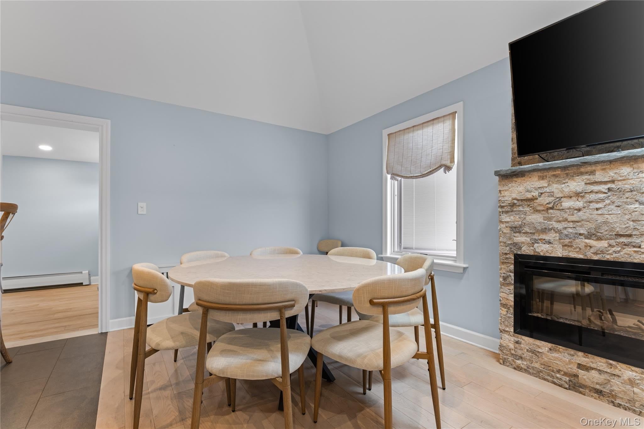 57 Rochester Avenue – photo 2