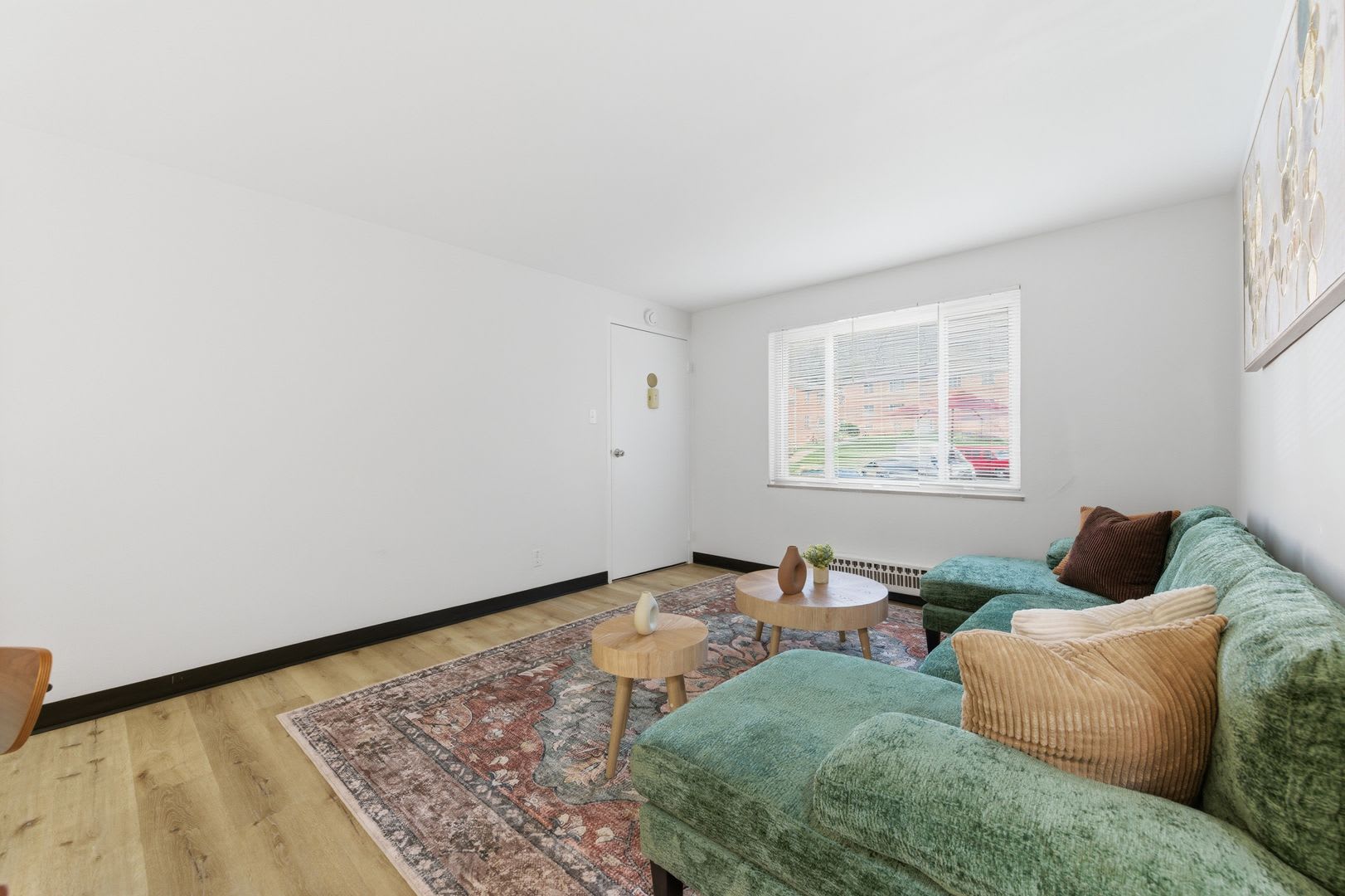298 Lumar Drive – photo 3