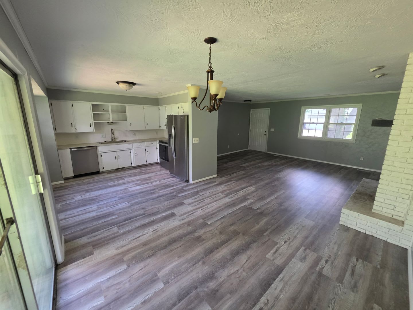 3 Bedroom 1 5 Bathroom House 2 Car Garage – photo 4