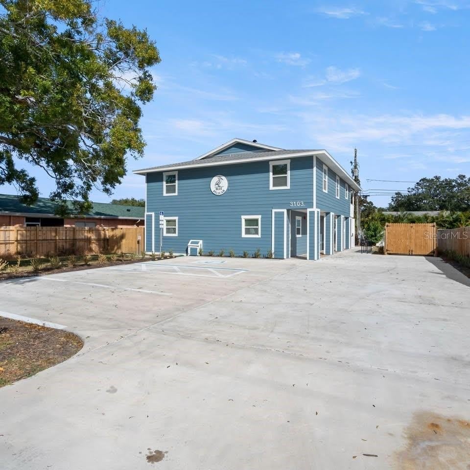 3107 16Th Street N – photo 1