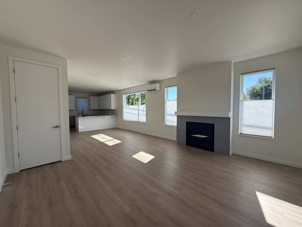 2212 Emerson Drive – photo 2