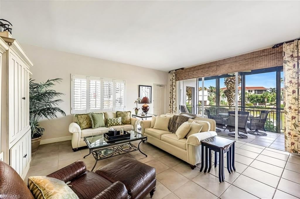 2216 Gulf Shore Blvd N – photo 3