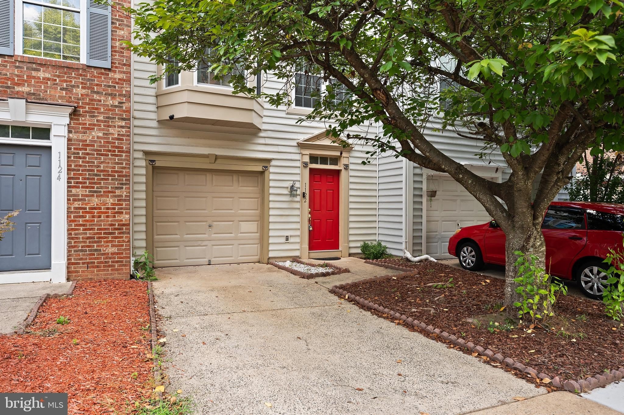 1122 Cypress Tree Place – photo 3