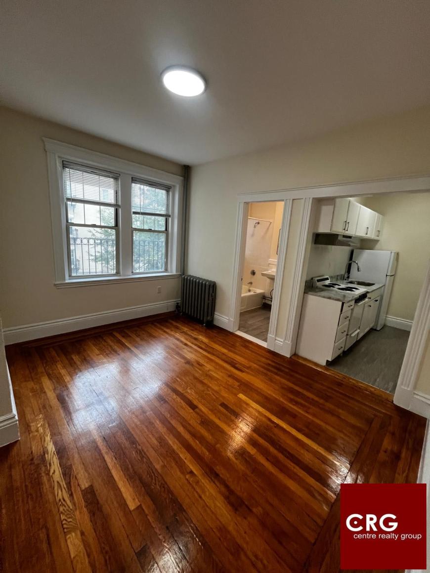 33 Park Dr. – photo 3