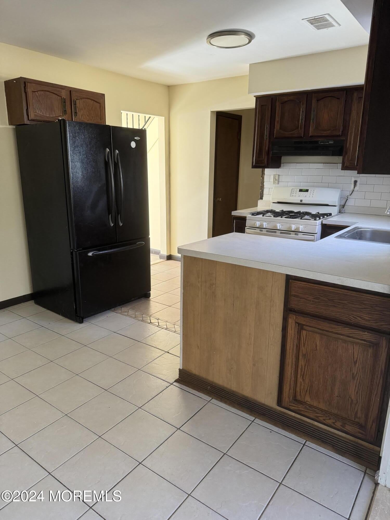 2103 Rutherford Avenue – photo 3