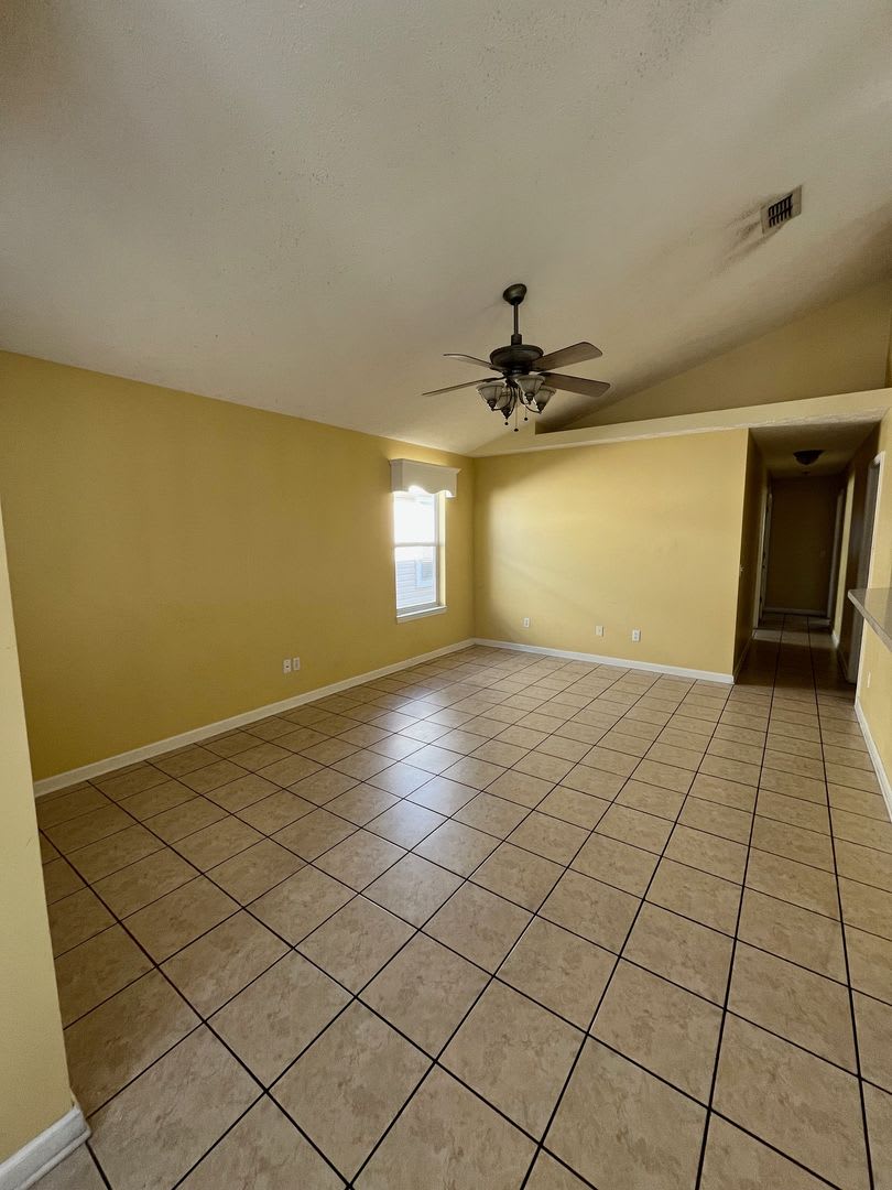 Palm Cove Single Family Home – photo 2