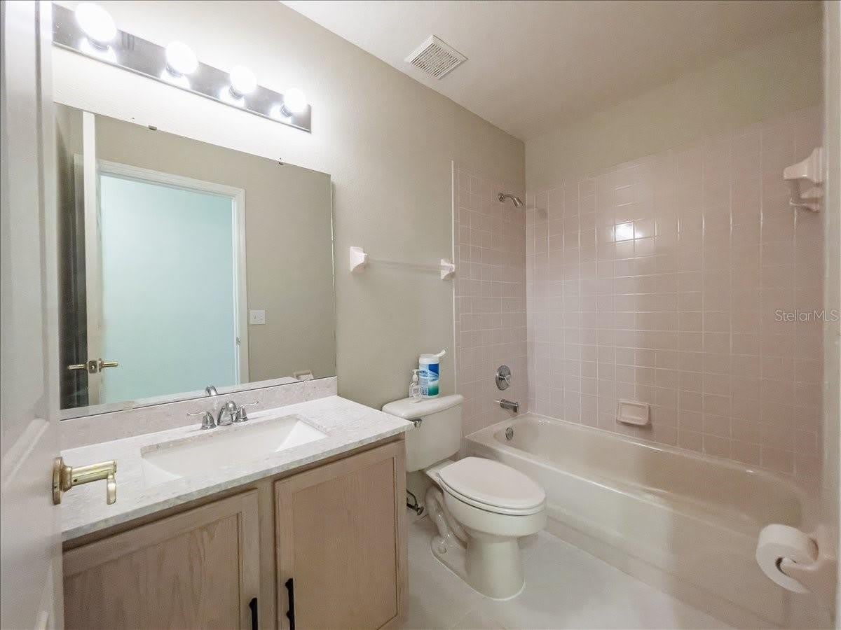 218 Langford Park Drive – photo 5