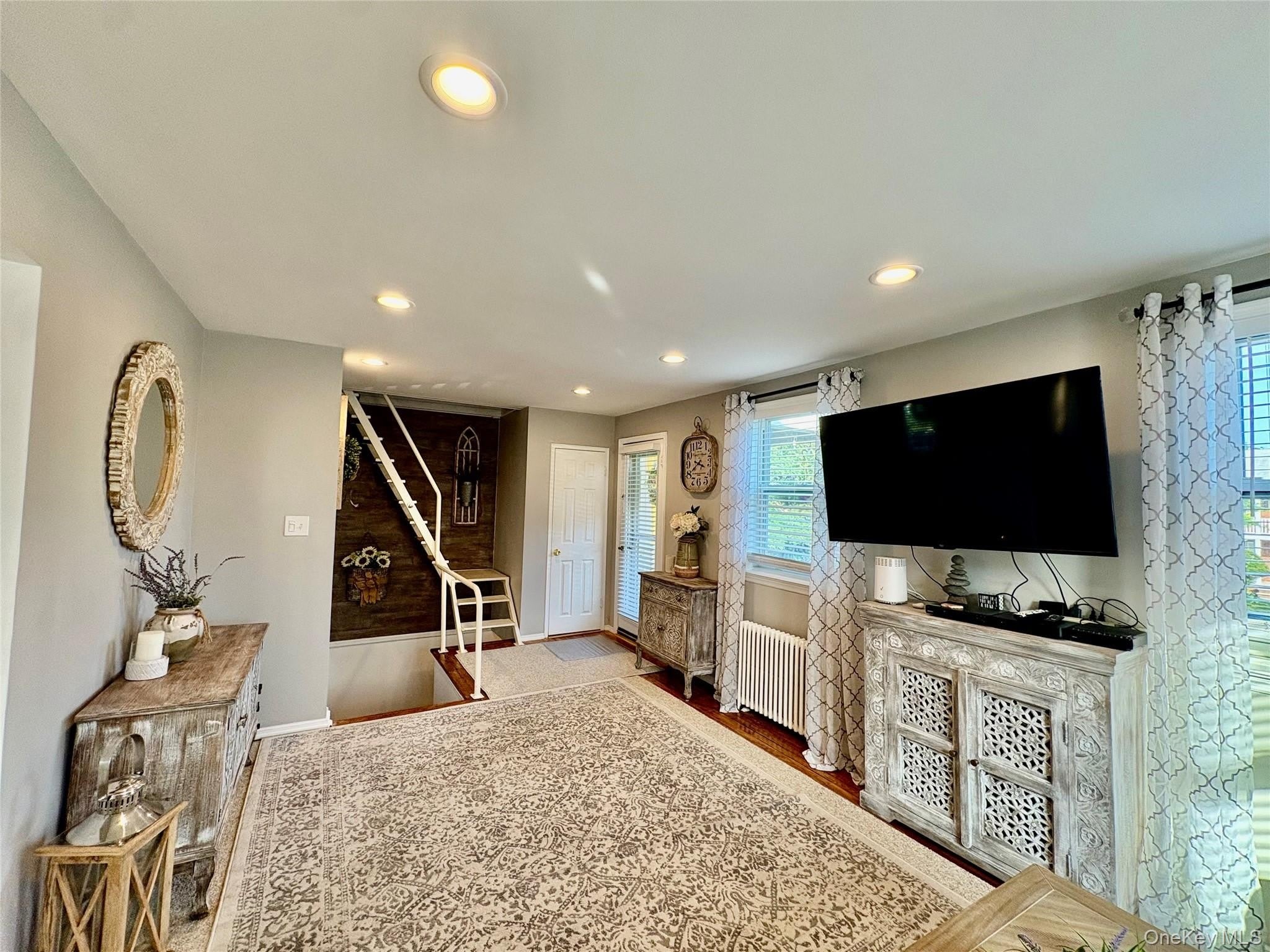 260-08 74th Avenue – photo 5