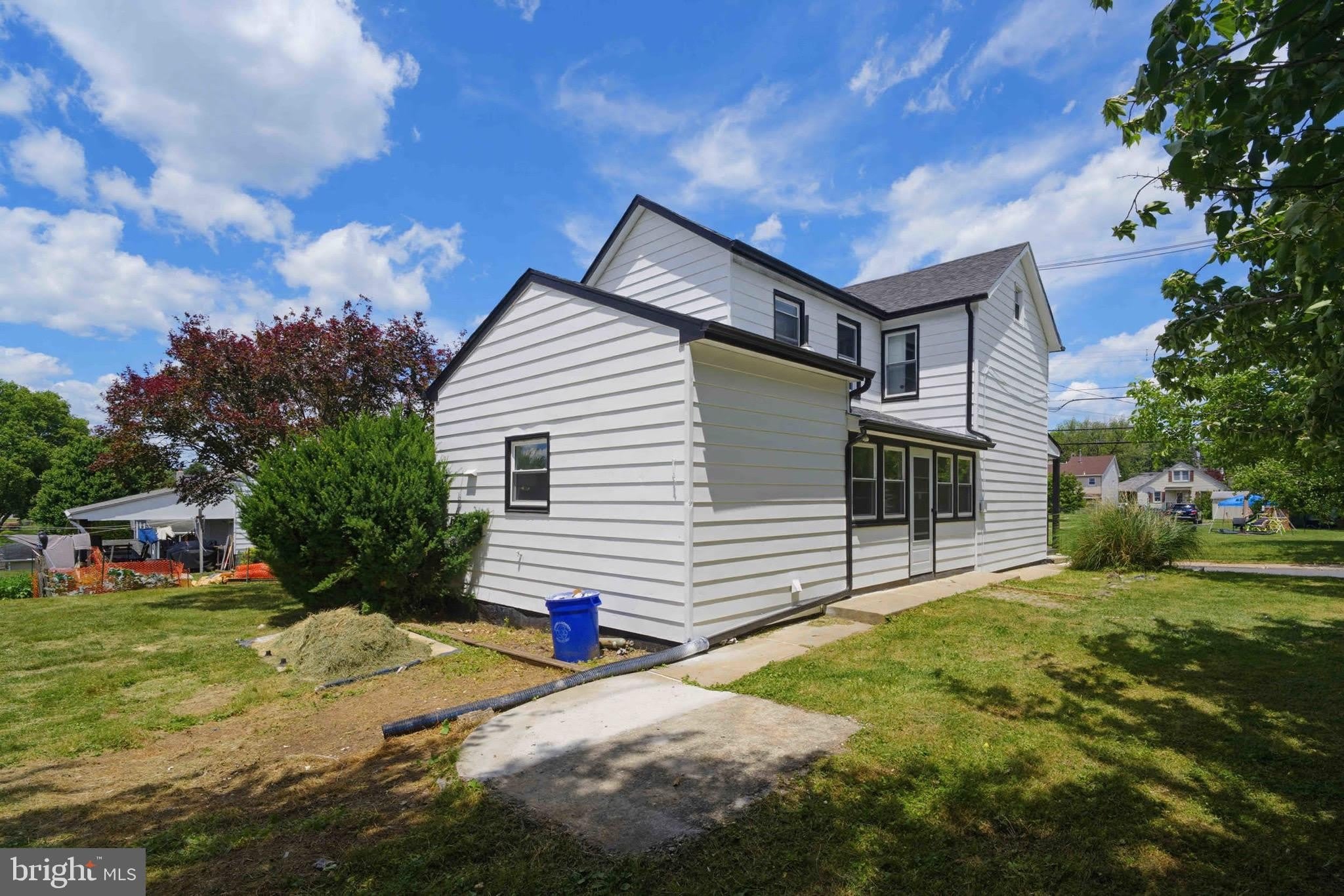828 MILL ST – photo 3