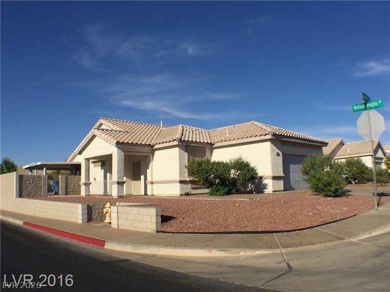 1010 Seaside Daisy Court – photo 2