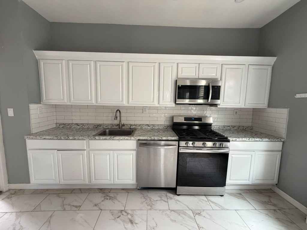 243 Park Ave – photo 3