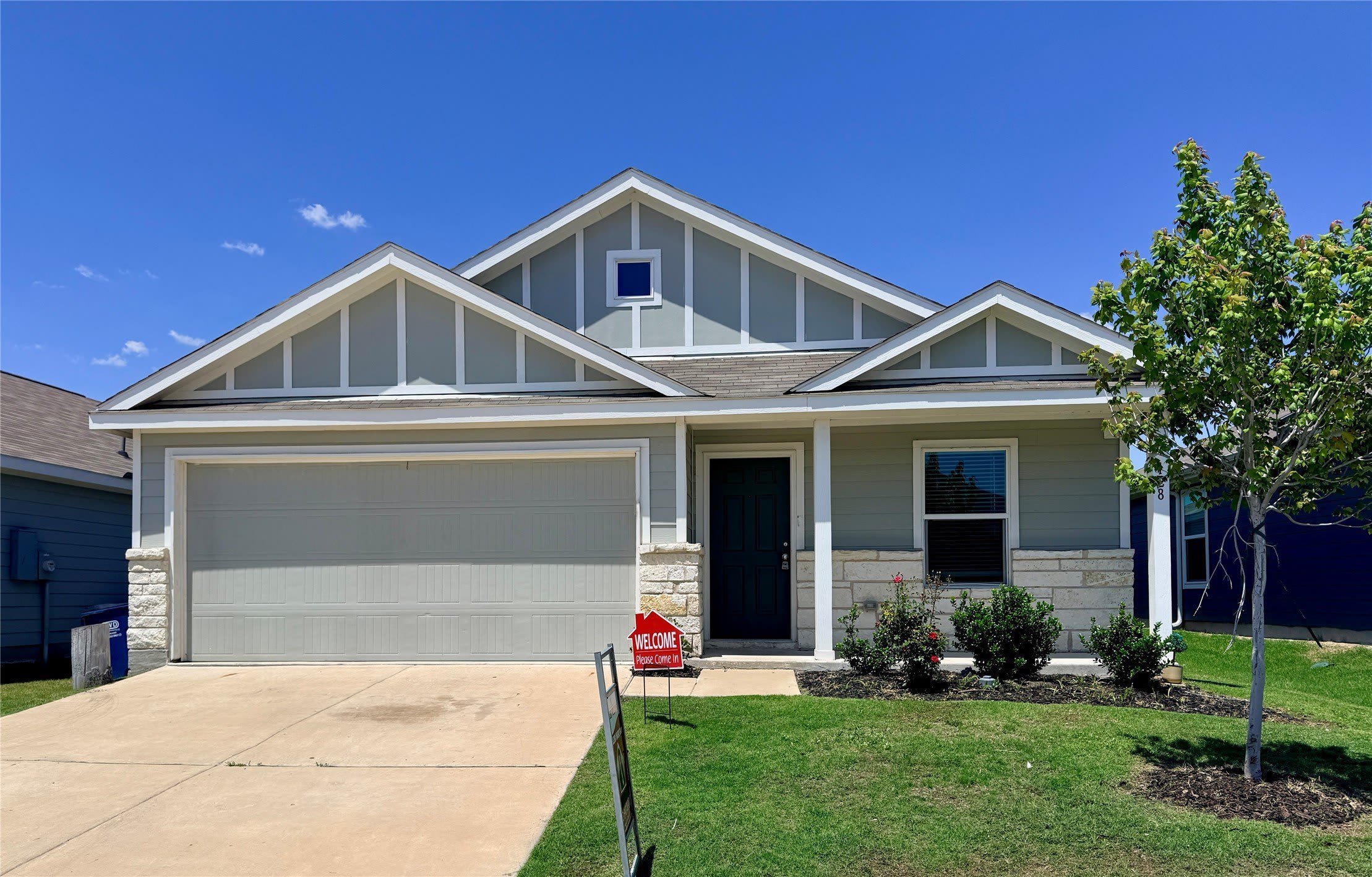 128 Honeysuckle Street – photo 1