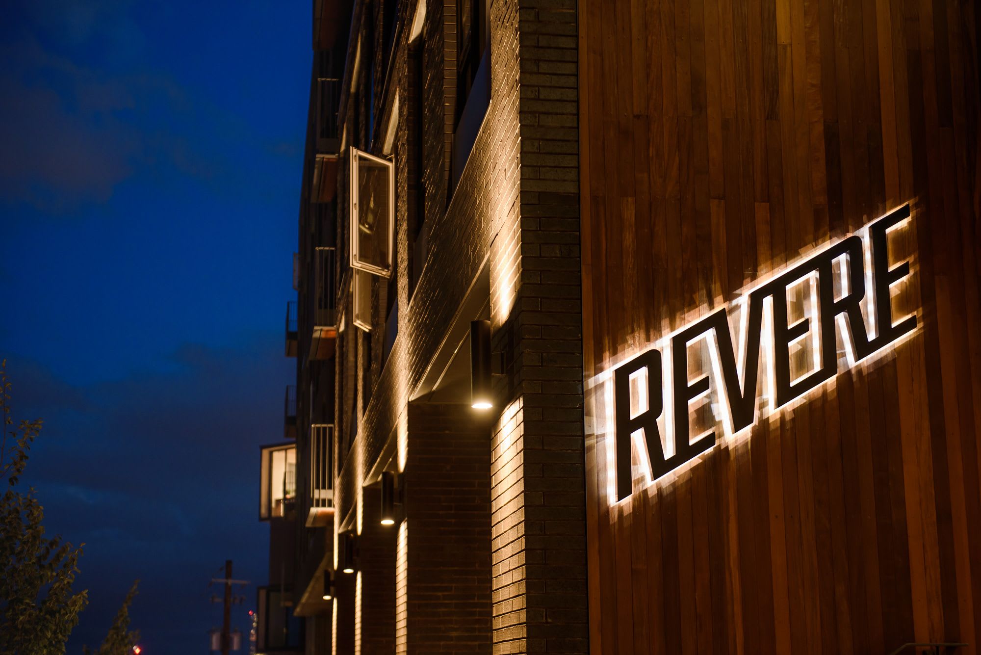 Revere – photo 2