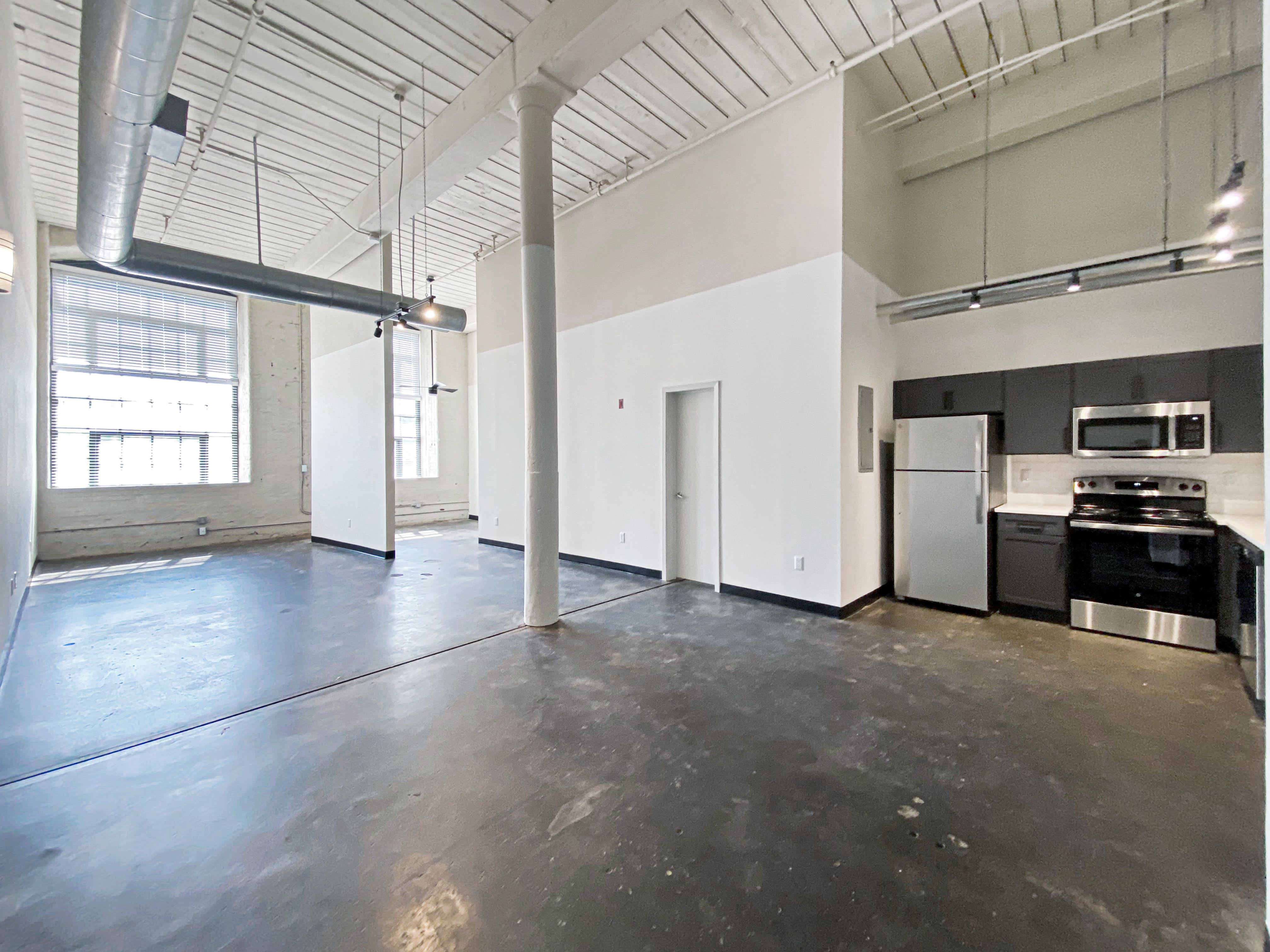 Lofts at Riverwalk – photo 2