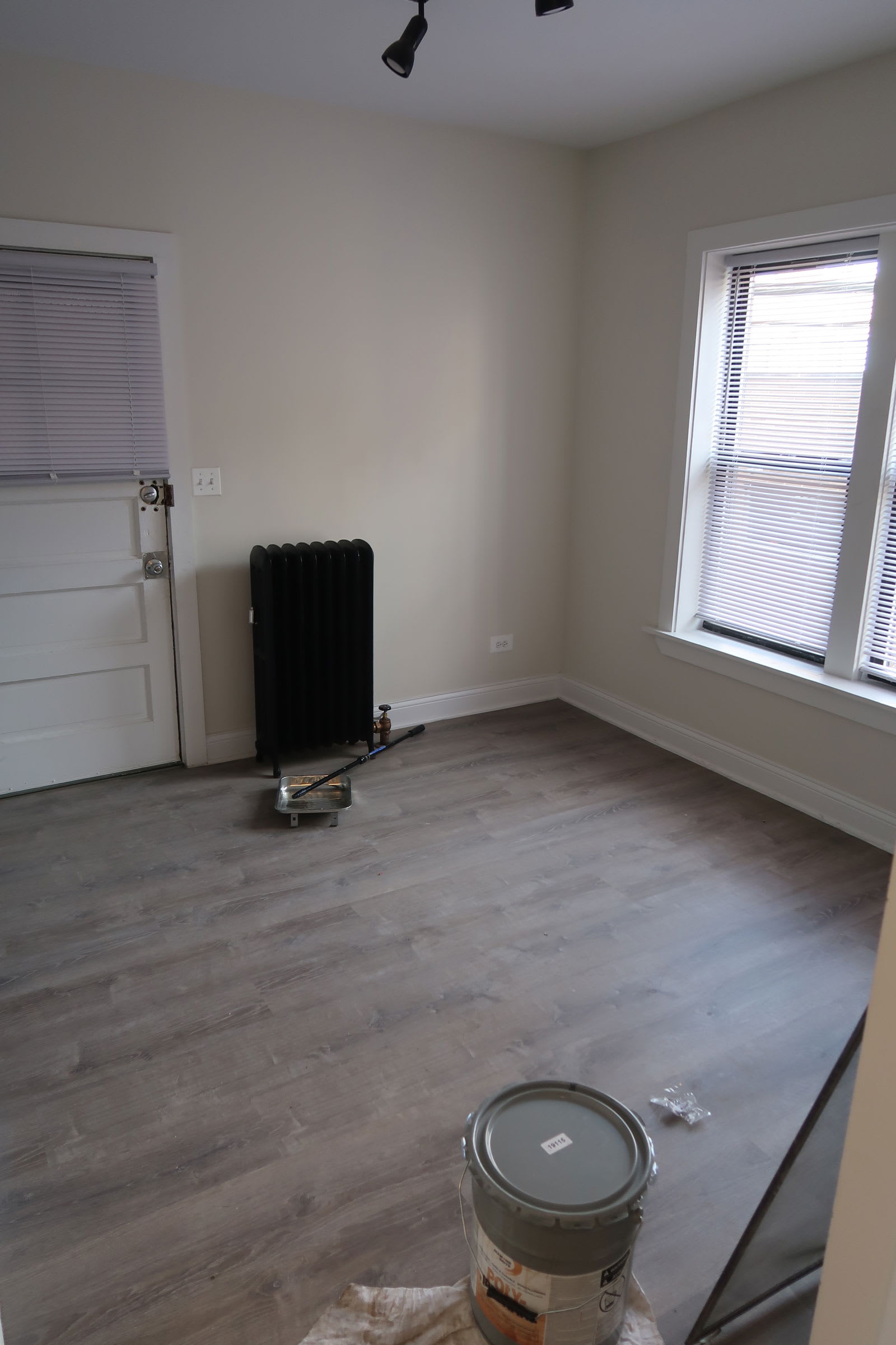 1702 West Albion Avenue – photo 4