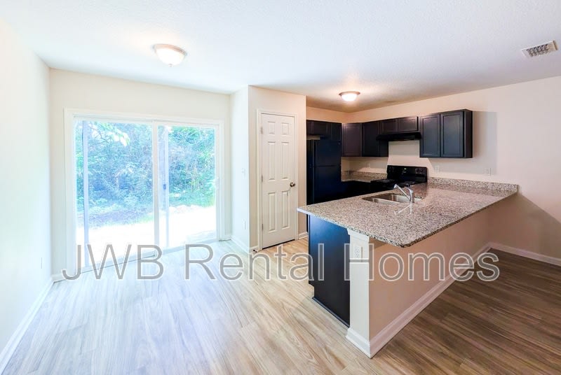 6869 Lake Mist Ln – photo 3