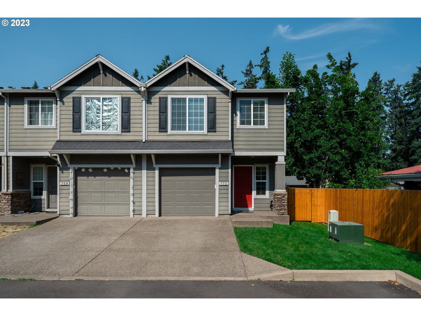 Stunning townhouse in Canby- 3 bed / 2.5 bath, garage, AC – photo 1