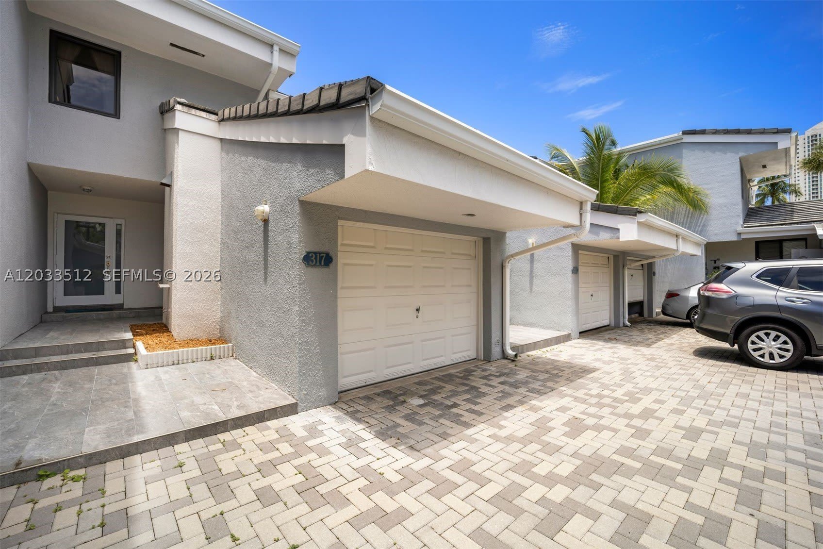 317 Poinciana Dr – photo 1