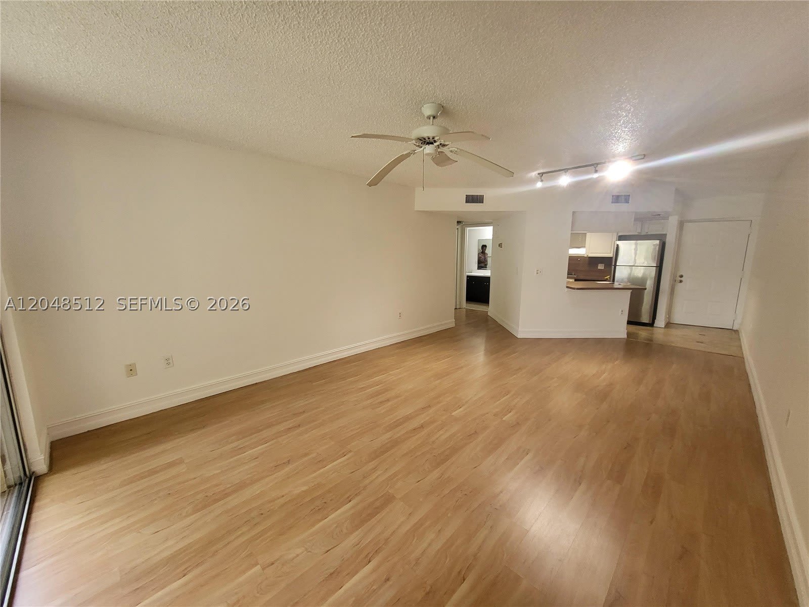 8225 Lake Dr – photo 2