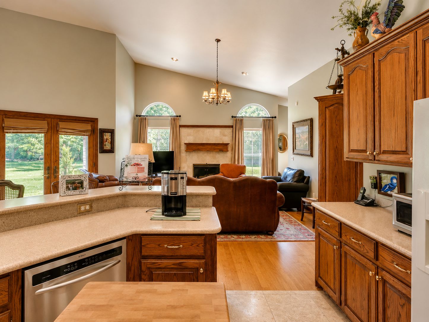 13600 Lakeshore Dr – photo 5