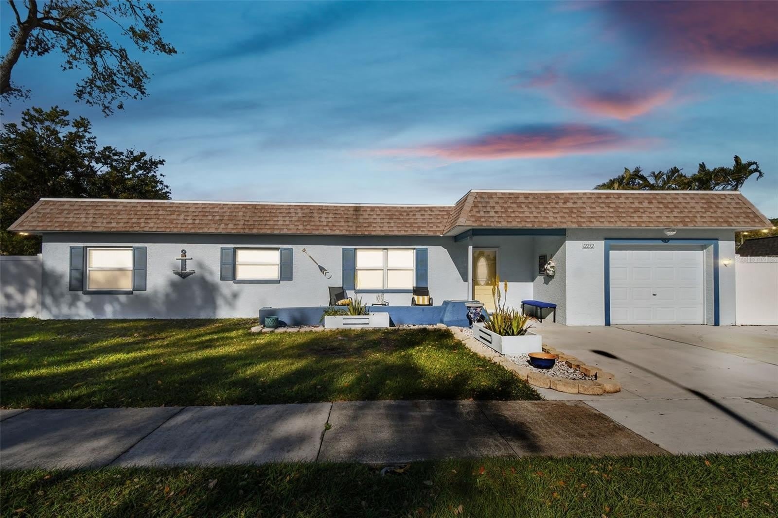 12252 Eldon Drive – photo 2