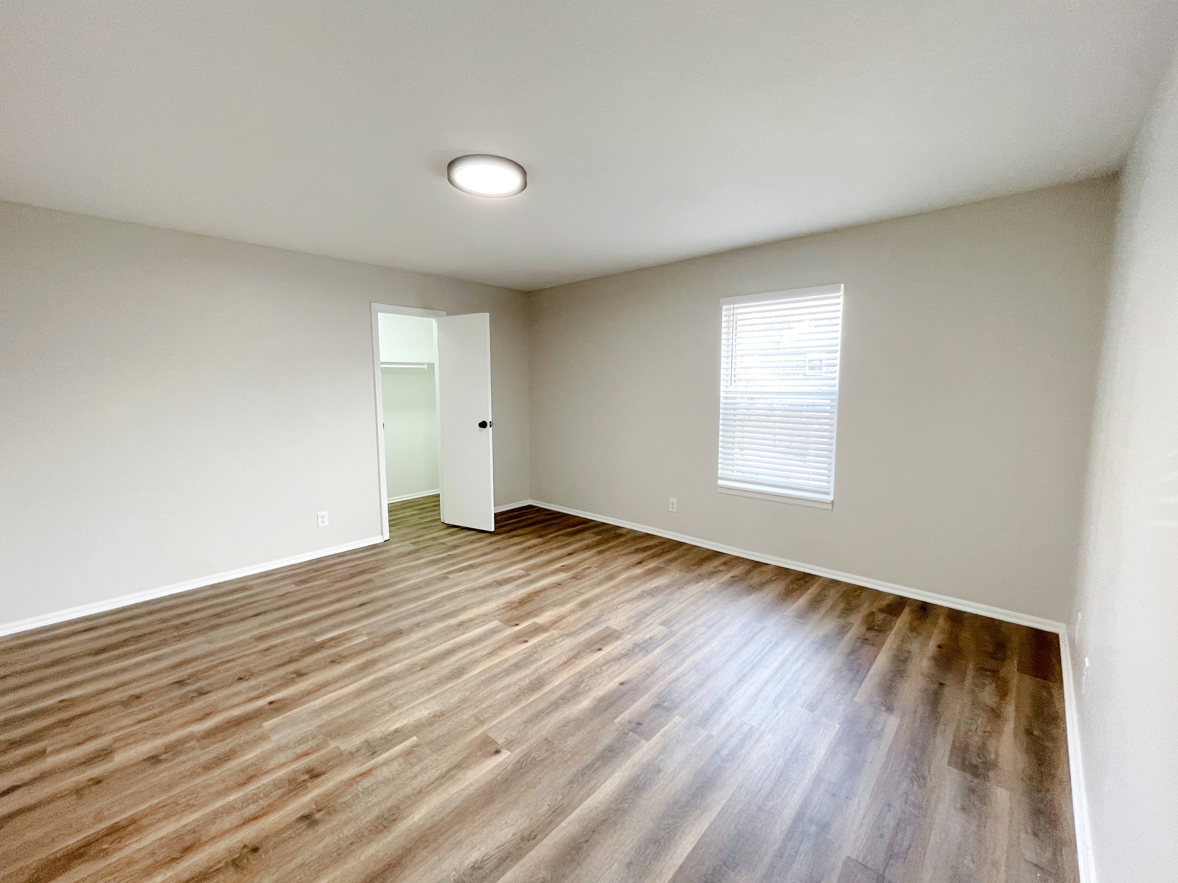 87th Street Apartments – photo 5