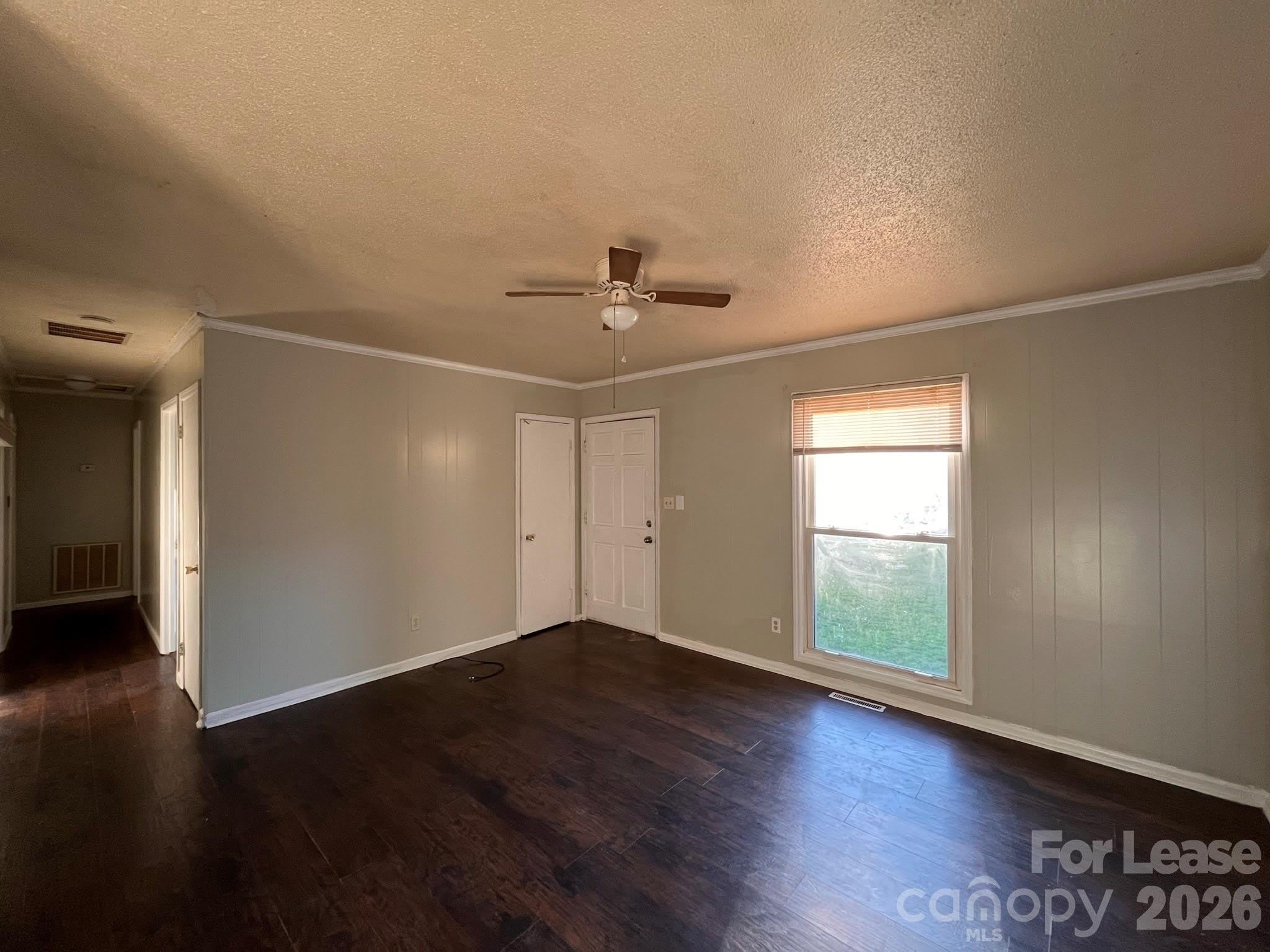 1144 Ellen Avenue – photo 2