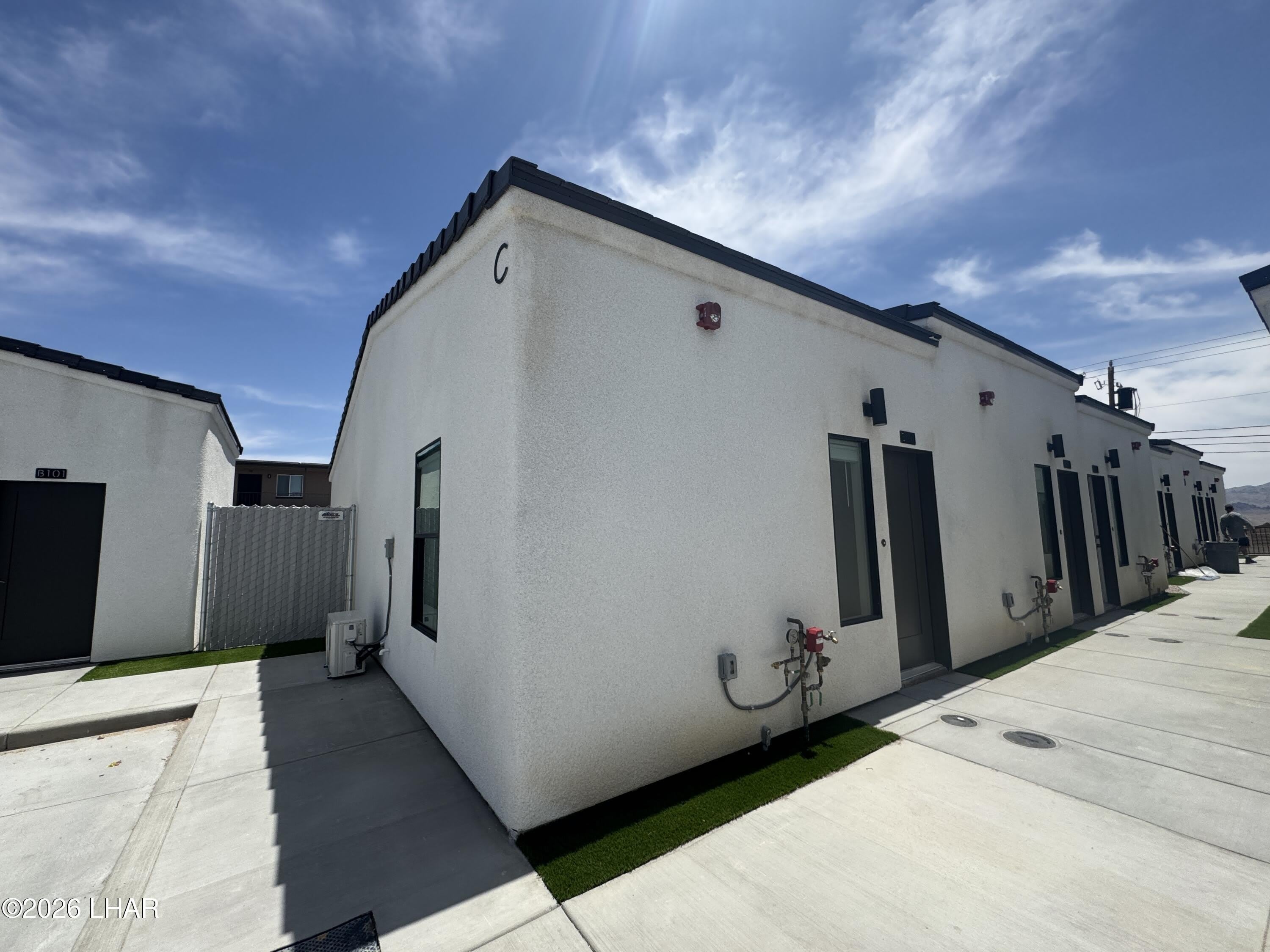 2076 Swanson Ave – photo 1
