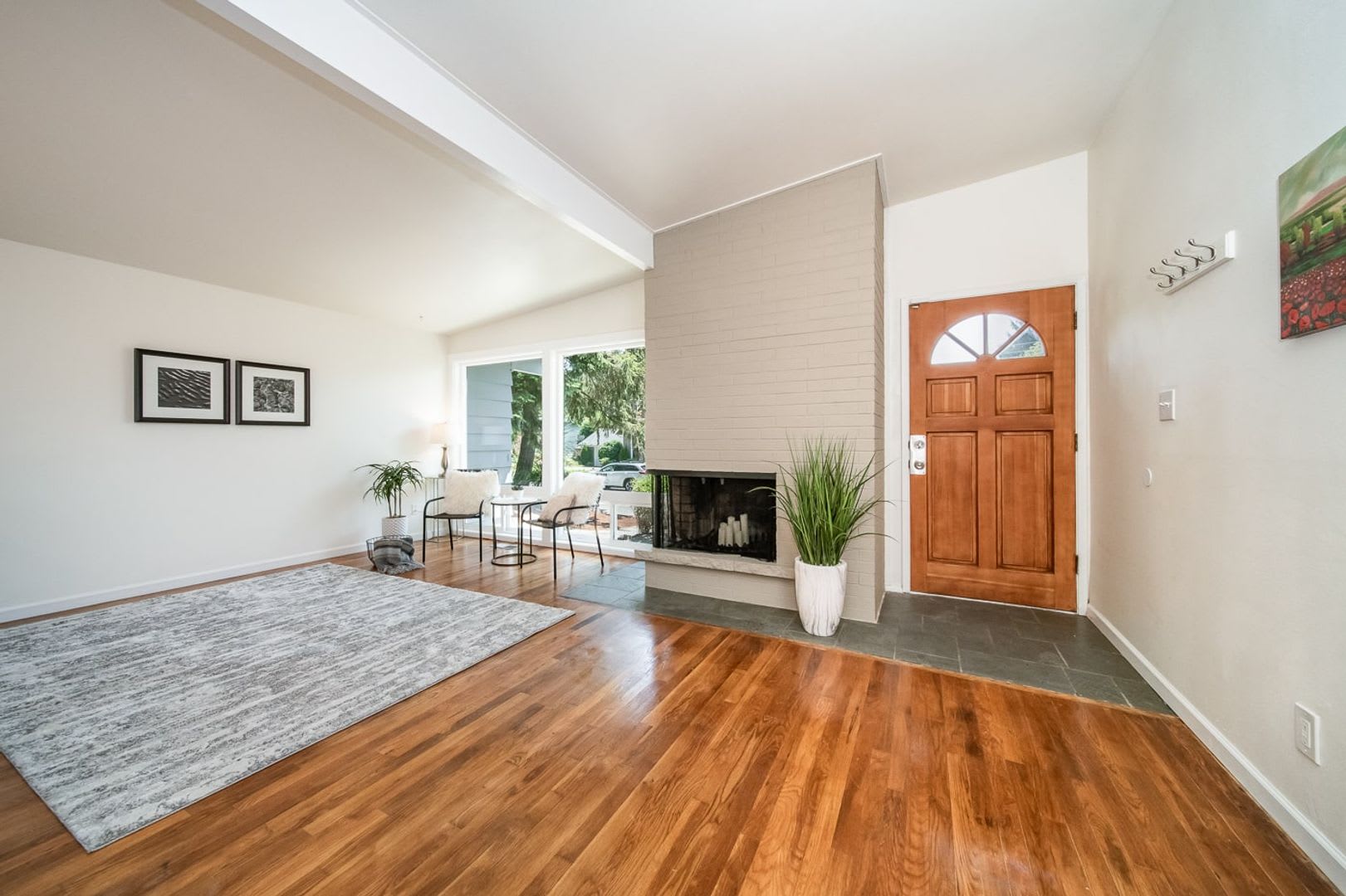 Newly Remodeled 3 Bed 1 Bath Rambler in Bellevue – photo 4
