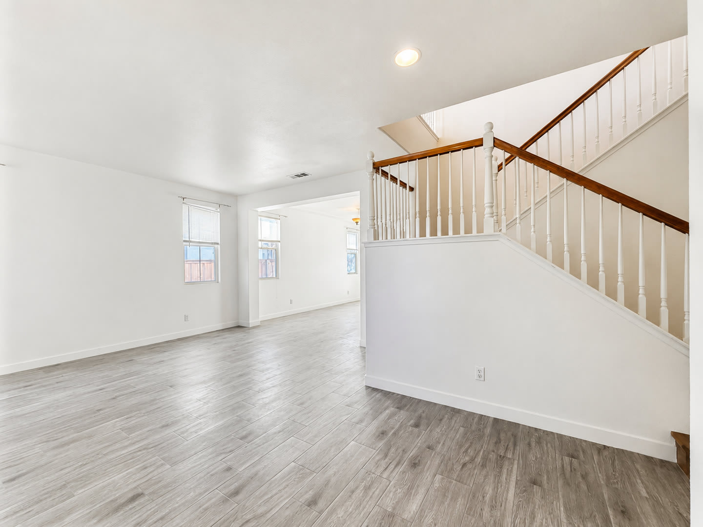 Beautifully Updated 5 Bedroom House with 3 Car Garage For Rent – photo 3