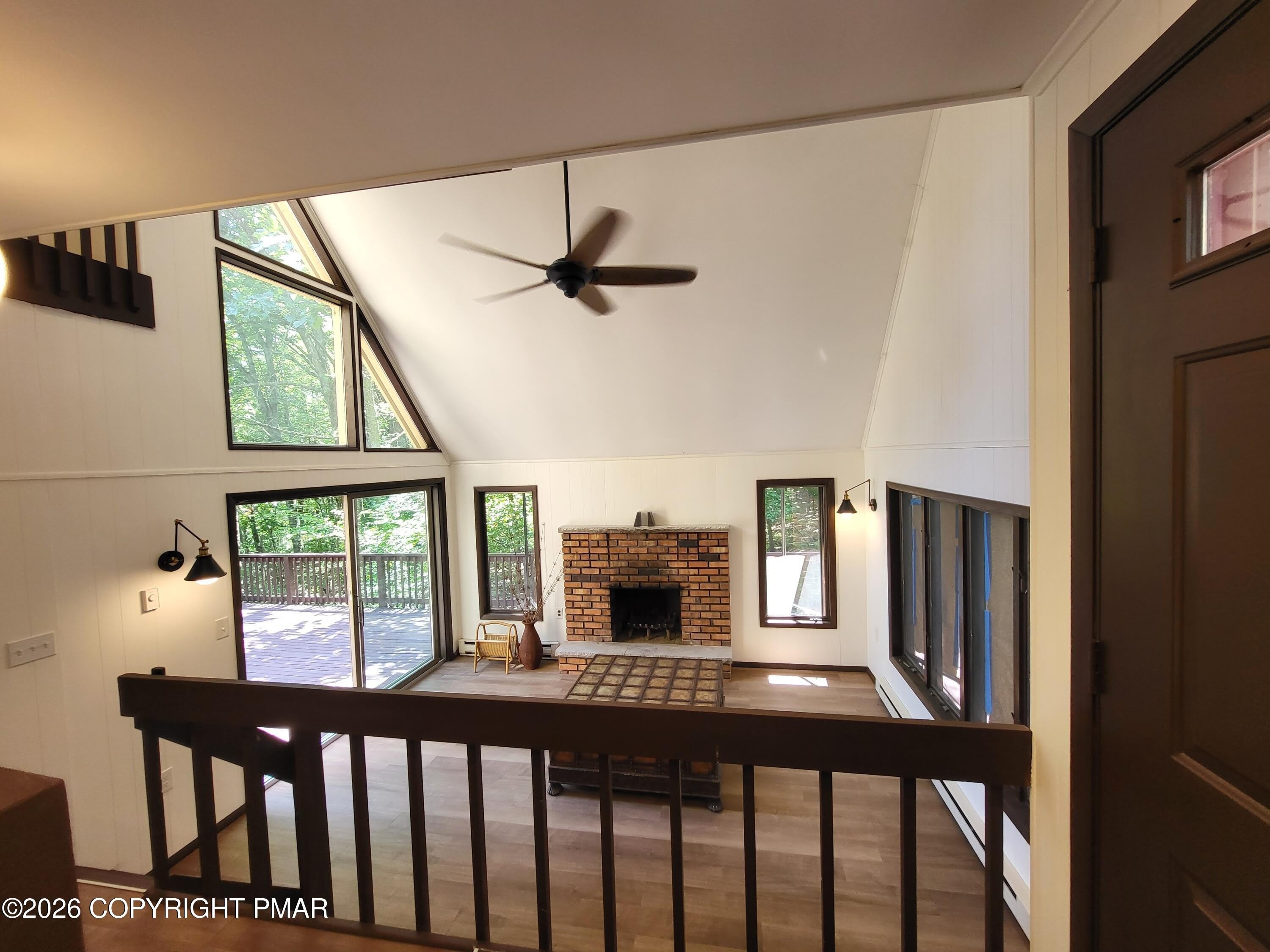 548 Clubhouse Drive – photo 4