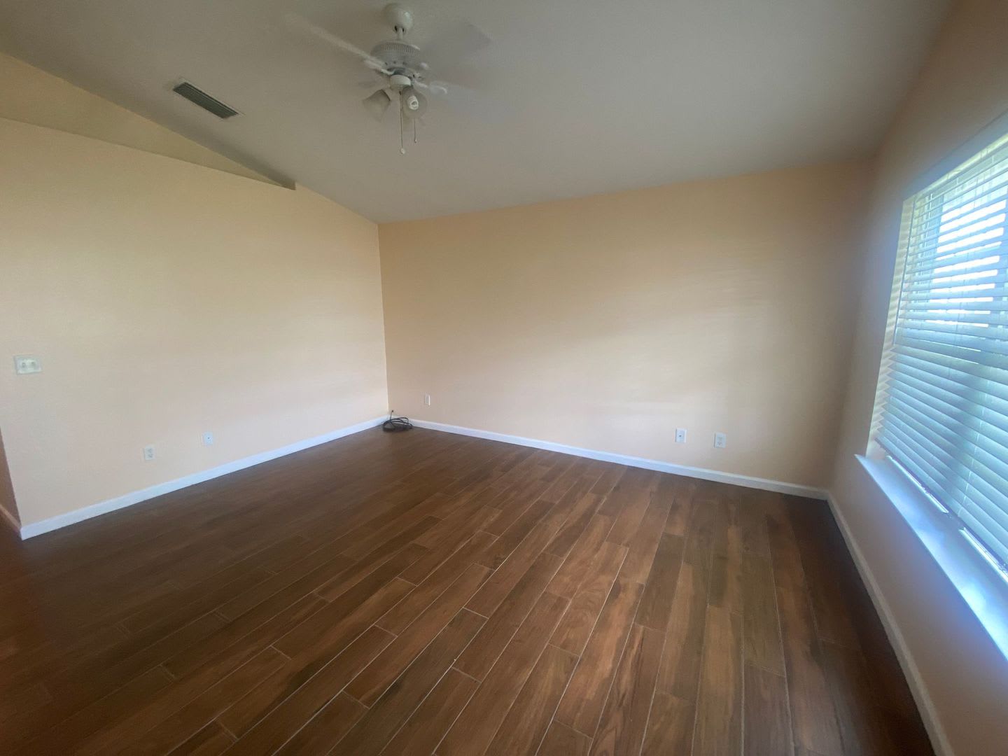Efficient 3Bed 2Ba Home Conveniently Located To Tyndall Afb 1 2 Off Security Deposit For A D Military – photo 3
