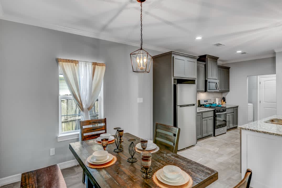 3451 West Ave – photo 2