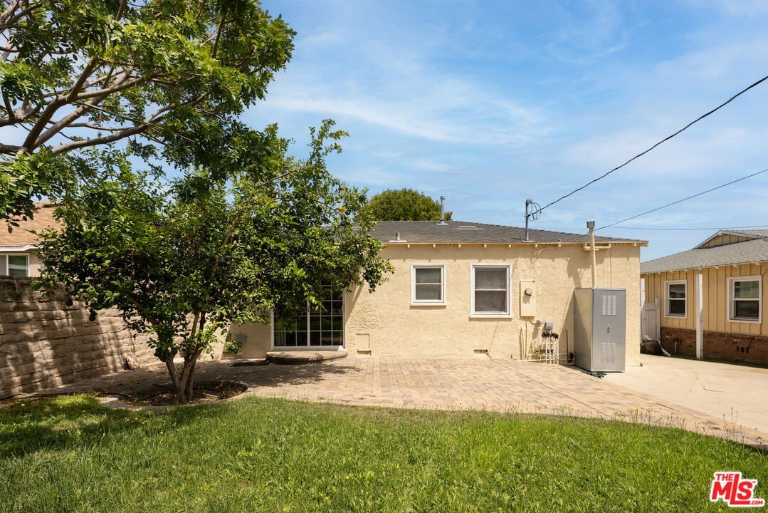 8333 Airlane Ave – photo 4