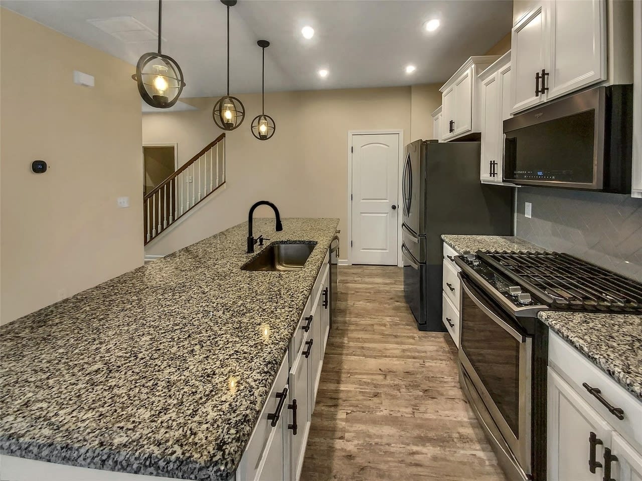 11052 Chalkbark Ln – photo 4