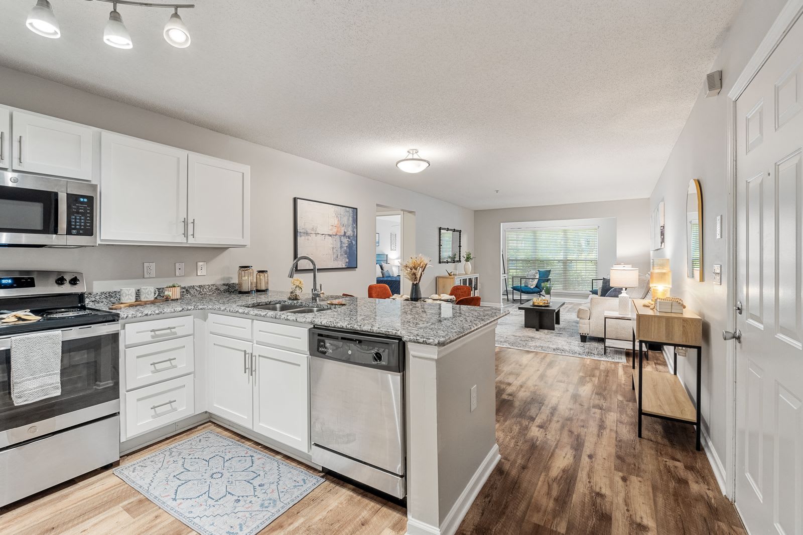 Summerlin Ridge Apartments – photo 2