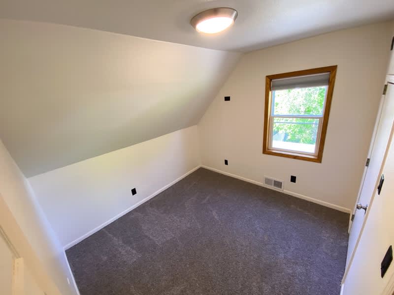 1020 2nd Ave N – photo 4