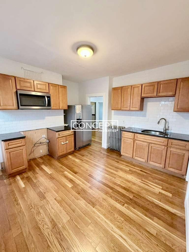 23 Deering Rd. – photo 3